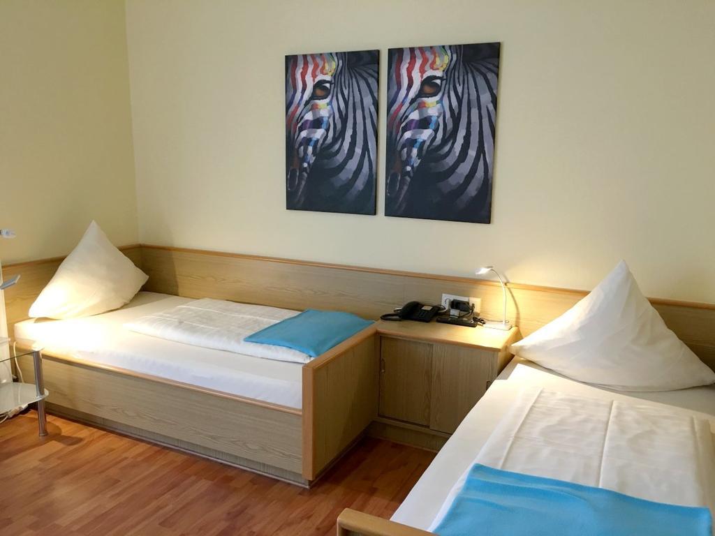 Hotel Garni am Goetheplatz Bad Münster am Stein-Ebernburg Buitenkant foto