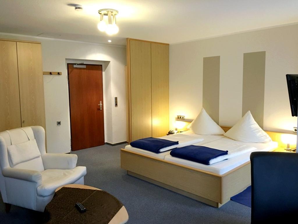 Hotel Garni am Goetheplatz Bad Münster am Stein-Ebernburg Buitenkant foto